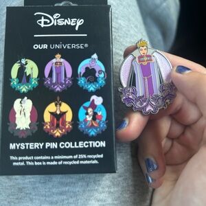 Disney pin chaser evil queen Jasmine